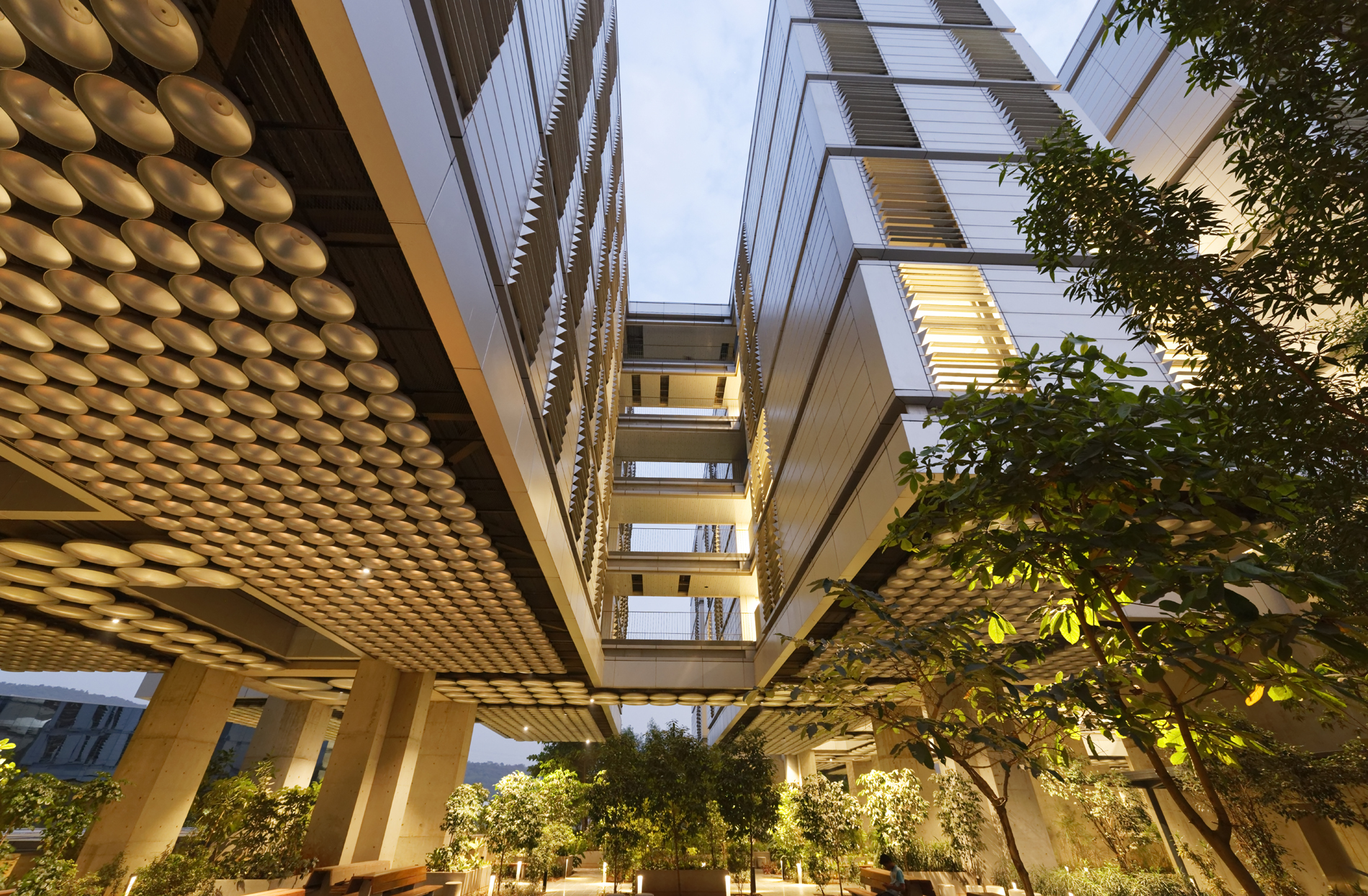 D Y Patil Centre of Excellence_Dome Ceiling_3
