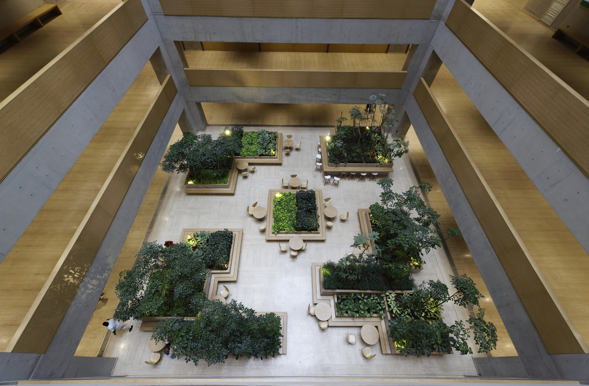 D Y Patil Centre of Excellence_Entrance Lobby Atrium_1